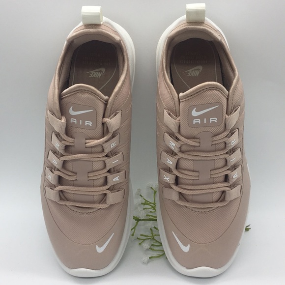 WMNS NIKE AIR MAX AXIS - Picture 3 of 8